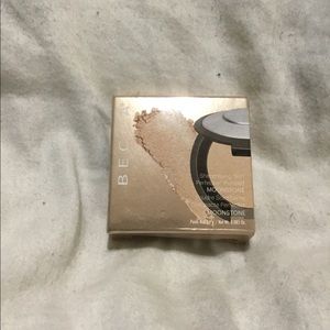 Becca Shimmering Skin